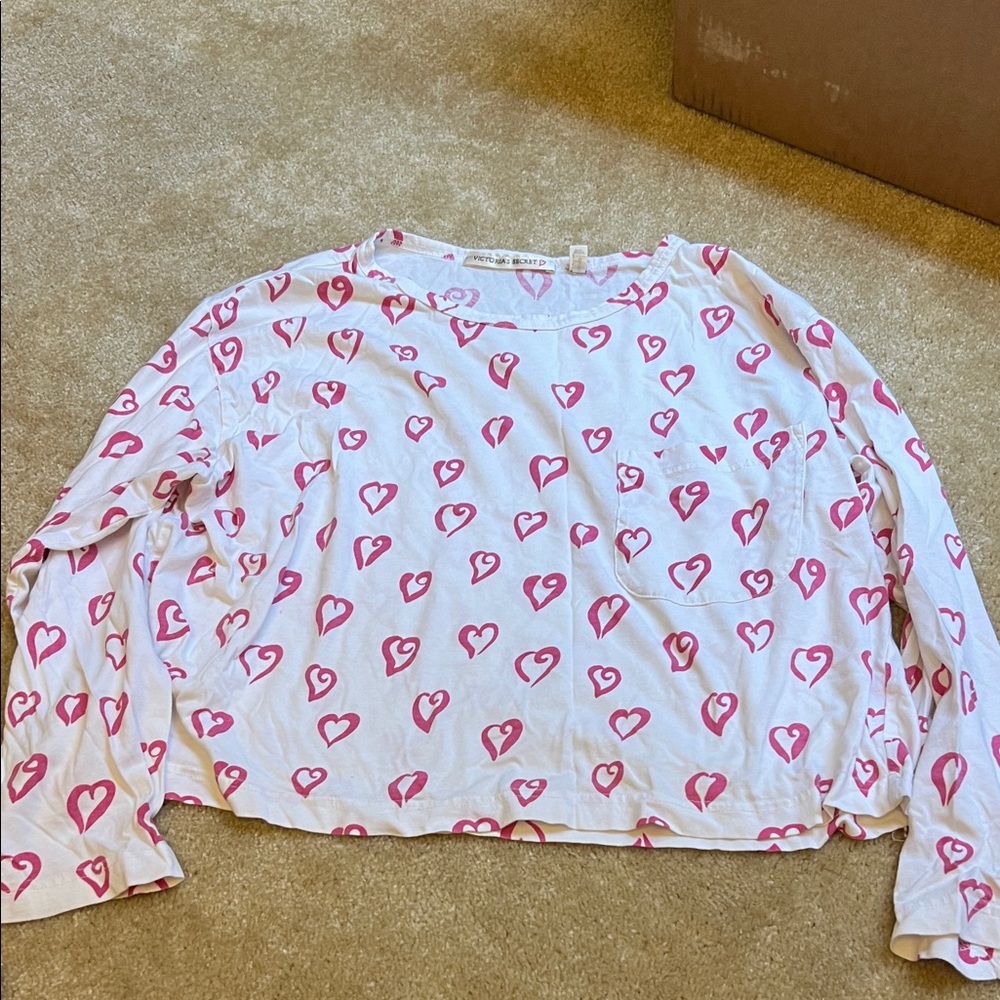 White Long Sleeve Crop Top with Pink Heart Pattern